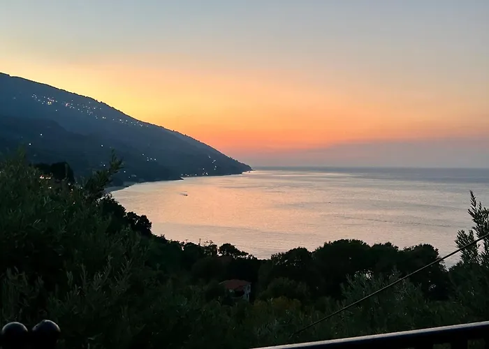 Perivoli Case de vacanță