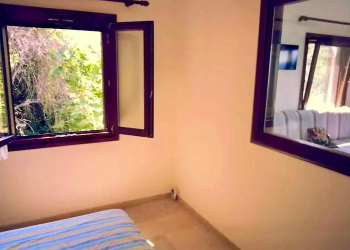 Perivoli Case de vacanță *